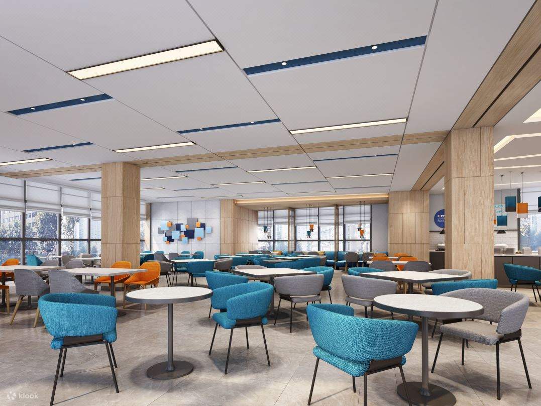 Holiday Inn Express Stesen Utara Shenzhen